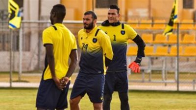 متعب والحضري يقودان التعاون وزكريا على دكة الأهلي بالدوري السعودي