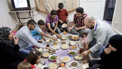 5 طرق لرفض العزومات الرمضانية