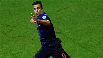 بالفيديو.. فان بيرسي يتقدم بالهدف الأول لهولندا في شباك البرازيل