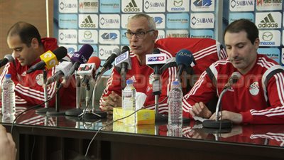 بالصور .. لهيطة: غير سعيد بترتيب المنتخب في الـ«فيفا»