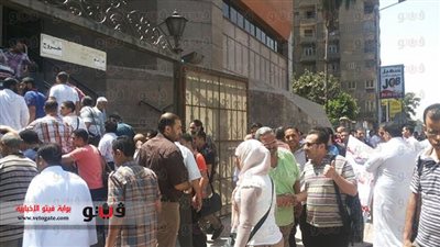 بالفيديو والصور.. وقفة لأعضاء «إلحاق العمالة» أمام مجلس الدولة
