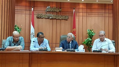 محافظ بورسعيد يجدد التعاقد لـ350 معلما ومعلمة للعام الرابع على التوالي