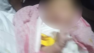 العثور على طفلين حديثي الولادة بالشرقية (صور)