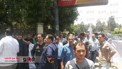 بالصور.. تظاهرة لأعضاء 