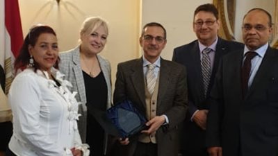 جمعية اللوتس في بريطانيا تكرم سفير مصر بإنجلترا (صور)