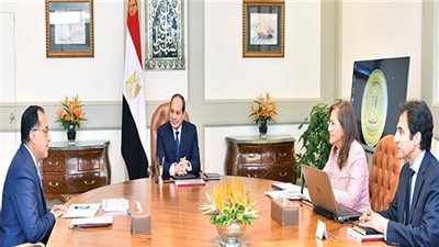 السيسي يبحث تنفيذ خطة الإصلاح الشامل للجهاز الإداري للدولة.. تطوير بنك الاستثمار القومي.. يكلف بالارتقاء بمستوى الخدمات المقدمة للمواطنين.. ويوجه بتنفيذ خطة الإصلاح على أساس رؤية شاملة