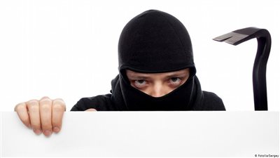 القبض على لص مسن فاقت قيمة سرقاته 400 ألف دولار!