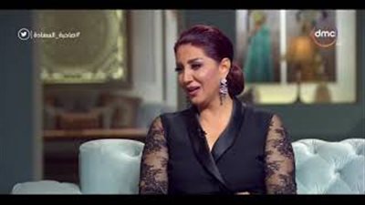 وفاء عامر: كنت بمشي على رجلي للتليفزيون عشان مكنش معايا فلوس (فيديو)