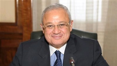 «زعزوع»: بريطانيا تدرس رفع حظر سفر مواطنيها للأقصر وأسوان