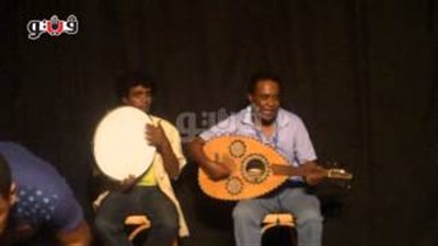 بالفيديو.. كرم مراد يغني 