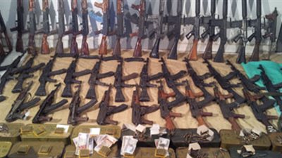 الأمن العام يضبط 375 قطعة سلاح و18 سيارة مسروقة