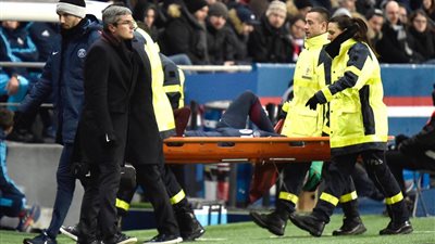 نيمار يصل إلى مستشفى «ماتر داي» بالبرازيل لإجراء عملية جراحية في قدمه