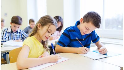 وجبة الإفطار تحسن أداء طفلك في الدراسة