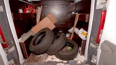 شرطة السويد تضبط سائقا عثر بسيارته على 180 كيلوجرام «بانجو» (صور)