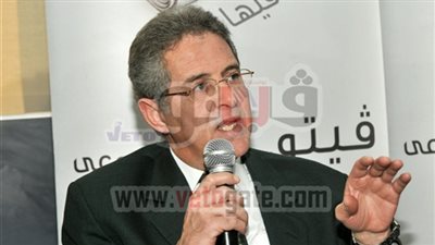 طارق حلمي: 5 مزايا لطرح حصة من المصرف المتحد بالبورصة