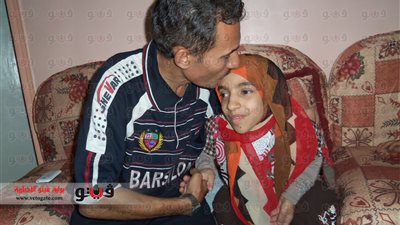 بالفيديو والصور.. الأولى (مكفوفين) بإعدادية الأزهر: المحافظ وعدنى بـ 