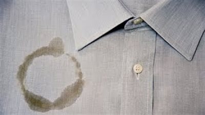 بالفيديو.. تعلمي طريقة إزالة بقع الزيت من الملابس