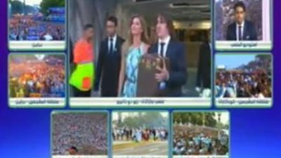 بالفيديو.. كأس العالم يدخل إلى أرضيه الملعب مع «كارلوس بيول»