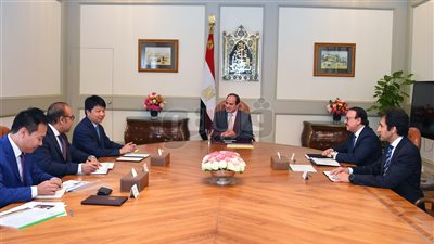 رئيس «هواوي» للسيسي: نحرص على زيادة حجم استثماراتنا في مصر