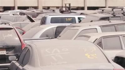 جمارك مطار القاهرة تطرح 58 سيارة للبيع في مزاد علني (صور)