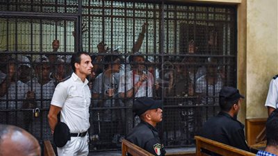 حبس 8 متهمين سنة..وبراءة 94 آخرين في مقتل