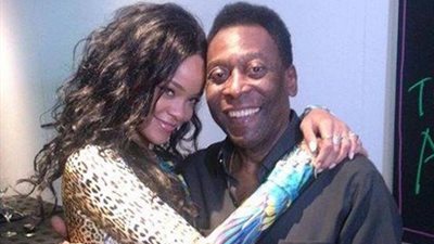 ريهانا في مشهد رومانسي مع الجوهرة السوداء