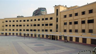 التحقيق مع 6 طلاب من المعتصمين أمام مدرسة الخديو بالسيدة زينب