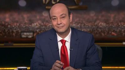 عمرو أديب للمشاهير المصابين بكورونا: 