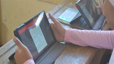 ترددات القنوات التعليمية وروابط المنصات لاستكمال الدراسة من المنزل