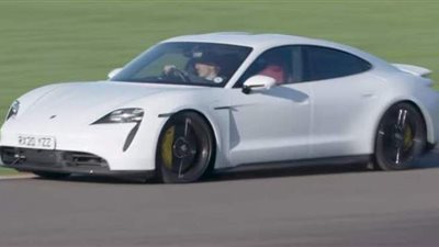 مواصفات أسرع سيارة في العالم | فيديو