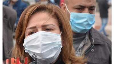 إلهام شاهين في جنازة وحيد حامد: شخصية نادرة لن تتكرر | فيديو