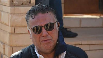 انهيار تامر حبيب خلال مراسم دفن وحيد حامد | فيديو وصور