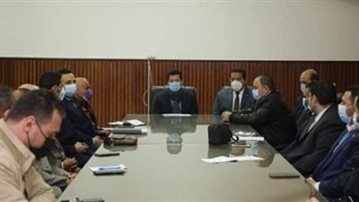 وزير الرياضة يتفقد غرفة عمليات بطولة كأس العالم لكرة اليد