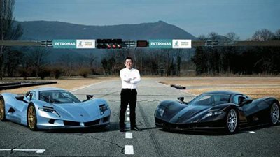 مواصفات أسرع سيارة في العالم