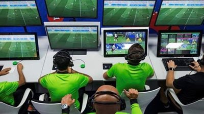 وفد من الشركة الإسبانية لـ