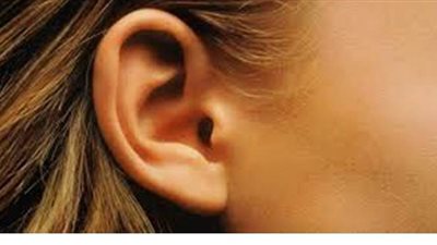 تفسير حلم النداء على شخص في المنام وعلاقته بخسارة الأموال وفقدان الحبيب