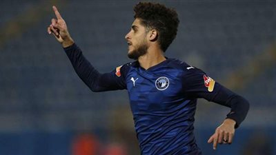 أحمد الشيخ يكشف عن بدايته داخل المستطيل الأخضر: عقدي كان 7 آلاف جنيه