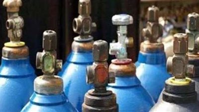 أرواح المواطنين في قبضة تجار سوق الهواء.. كورونا يرفع أسعار الأكسجين 4 أضعاف.. وزيادة الطلب وراء زحام المصانع ومحطات التعبئة