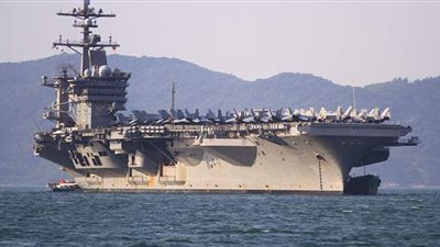 لماذا تراجعت واشنطن عن قرار سحب حاملة الطائرات 