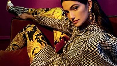 تارا عماد تستعرض ممارسة 