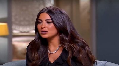 ميرنا نور الدين تكشف إصابة والدتها بفيروس كورونا