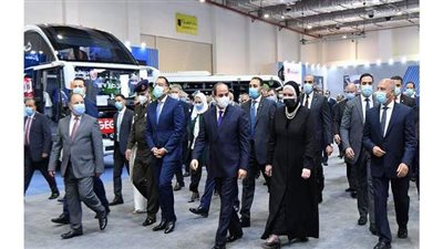 تفاصيل افتتاح السيسي معرض تكنولوجيا تحويل وإحلال المركبات للعمل بالطاقة النظيفة | صور
