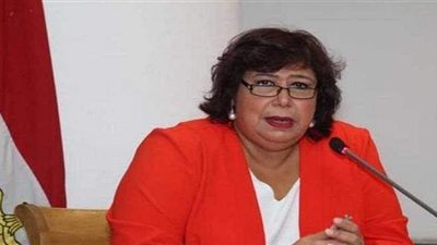 وزيرة الثقافة ناعية 