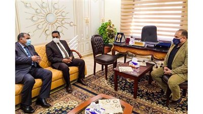 محافظ مطروح يتفقد مبني هيئة قضايا الدولة ويشيد بدورهم | صور