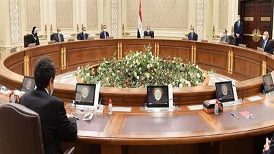 السيسي: تسهيلات تمويلية كبيرة لتحويل السيارات للغاز الطبيعي