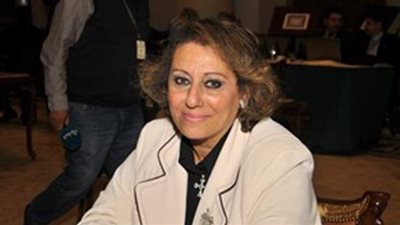 برلمانية تطالب الأحزاب الكبرى بالمساهمة فى توفير لقاح كورونا لكل مواطن مجانا