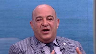 برلماني يطالب بتوزيع لقاح كورونا على الأطباء مجانا