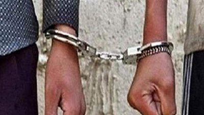 ضبط عاطلين استوليا على 800 ألف جنيه من موظفين بالقطامية