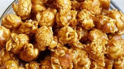 طريقة عمل الفشار بالكراميل