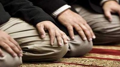 هل يسن الدعاء بعد التشهد وقبل السلام؟.. دار الإفتاء تجيب